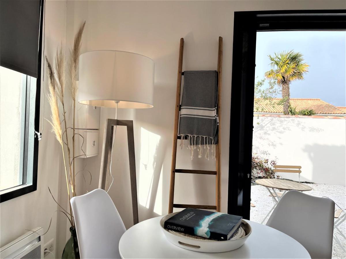 Maisonnette A Proximite Plage Et Port De St-Martin サン・マルタン・ド・レ エクステリア 写真